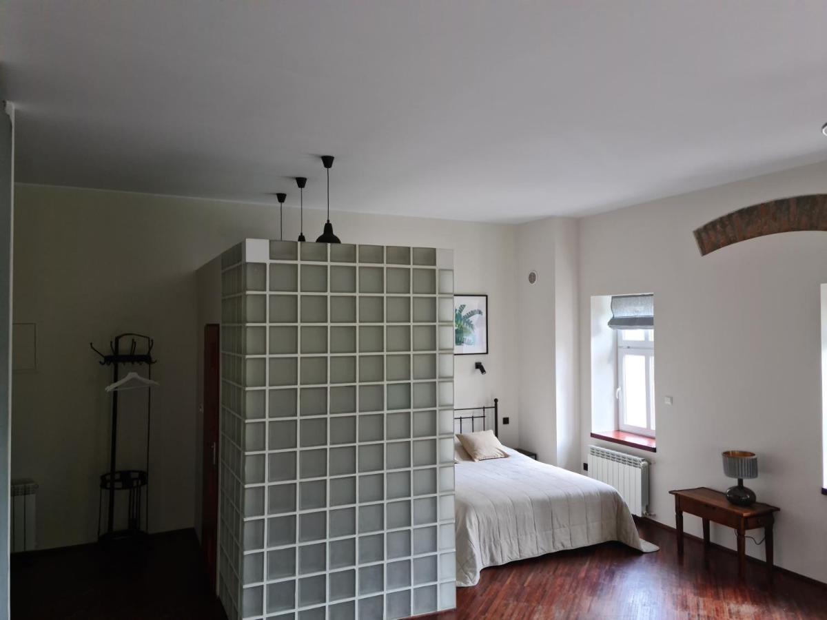 Apartament W Starej Szkole Apartment Srebrna Gora Luaran gambar