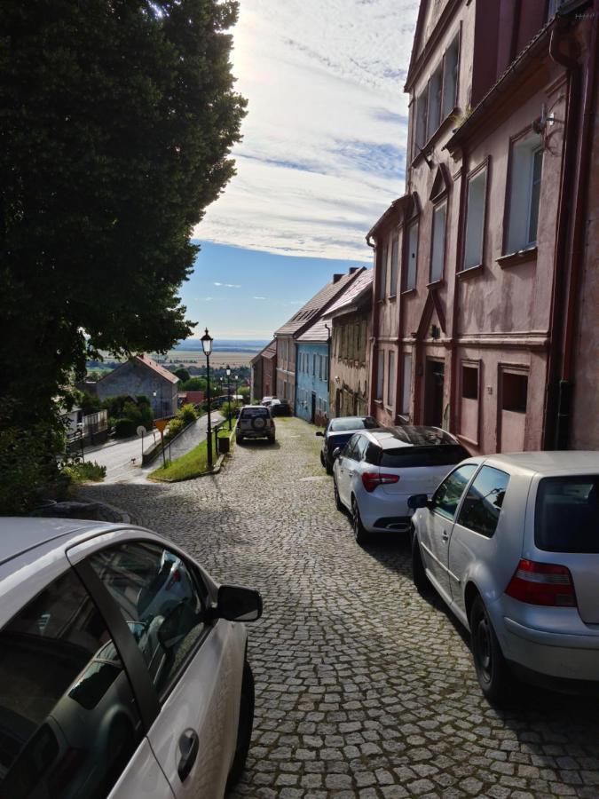 Apartament W Starej Szkole Apartment Srebrna Gora Luaran gambar