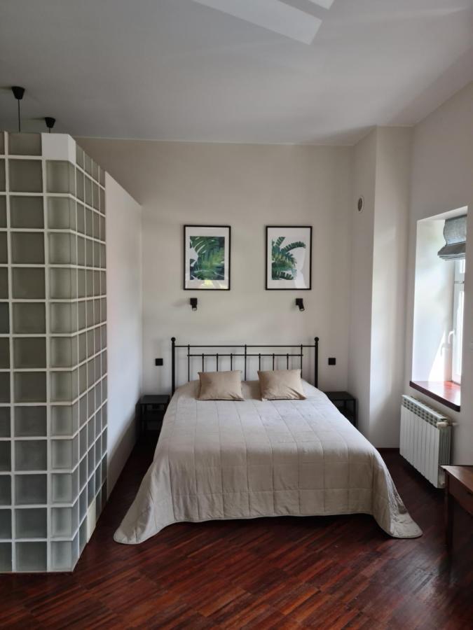 Apartament W Starej Szkole Apartment Srebrna Gora Luaran gambar